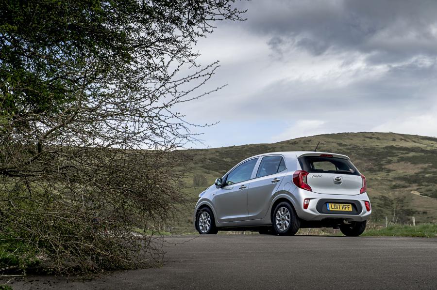  Kia Picanto 2017 года  (UK) (фото 18 из 80)